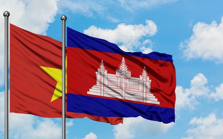 Enter Cambodia from Vietnam by Crossing the Border